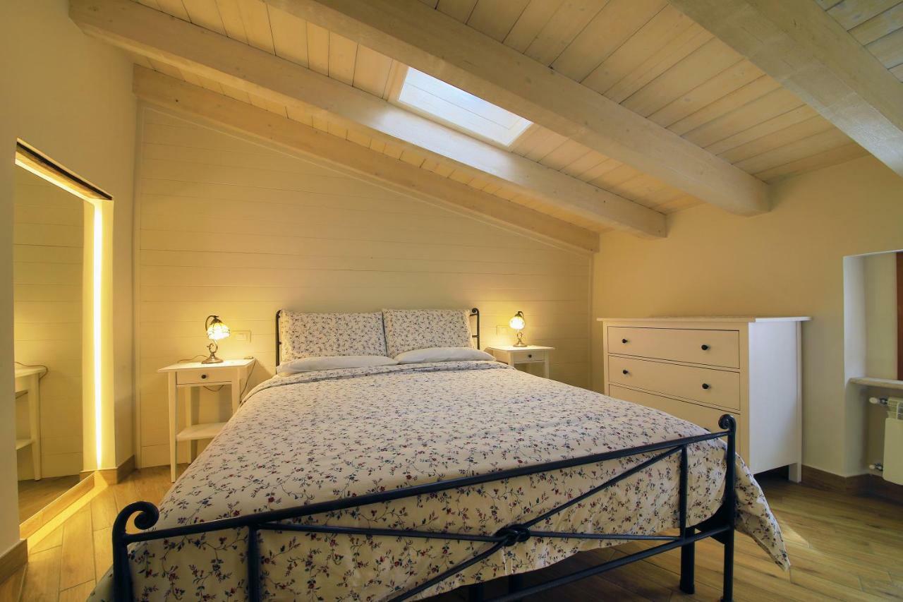 Casa Vacanze La Portella ฟอนดี ภายนอก รูปภาพ