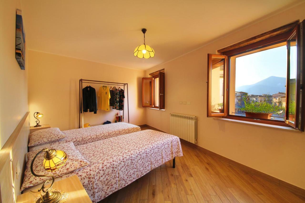 Casa Vacanze La Portella ฟอนดี ภายนอก รูปภาพ
